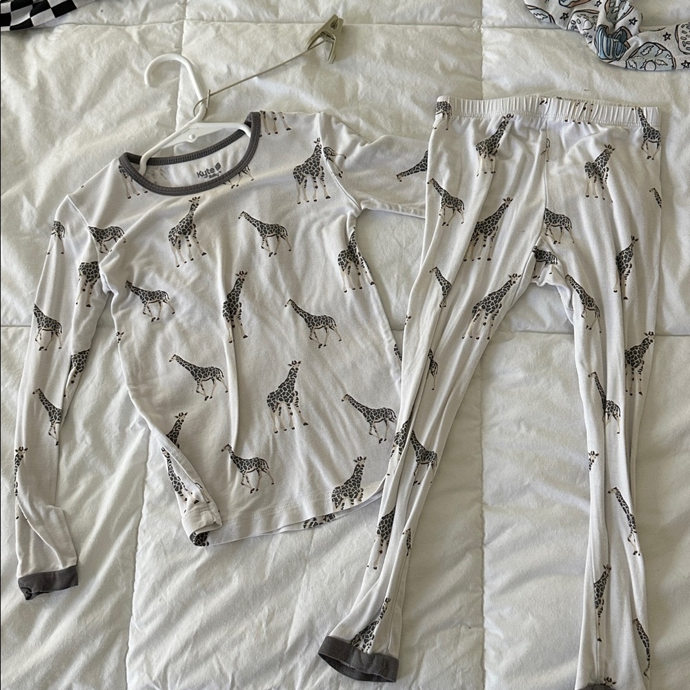 Little Sleepies Giraffe Print Pajama Set- stained